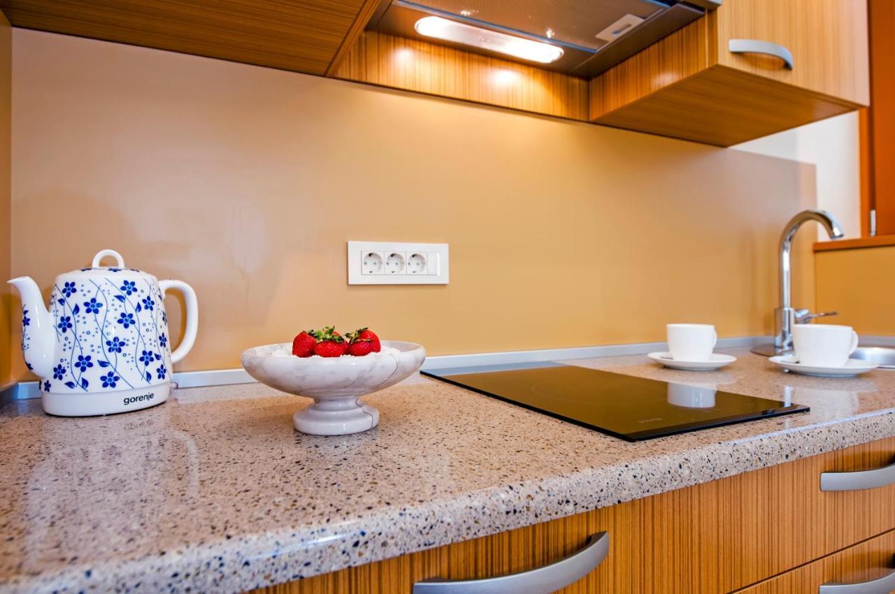 Guest House Golden Goose Rovinj Exterior photo
