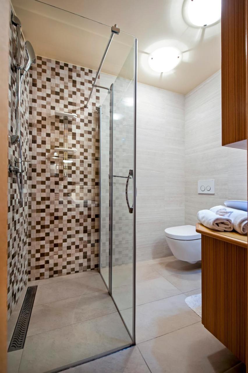 Guest House Golden Goose Rovinj Exterior photo