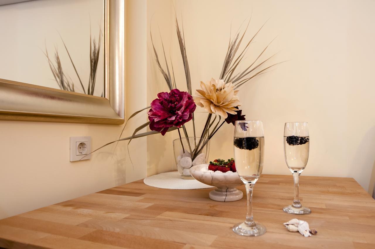 Guest House Golden Goose Rovinj Exterior photo