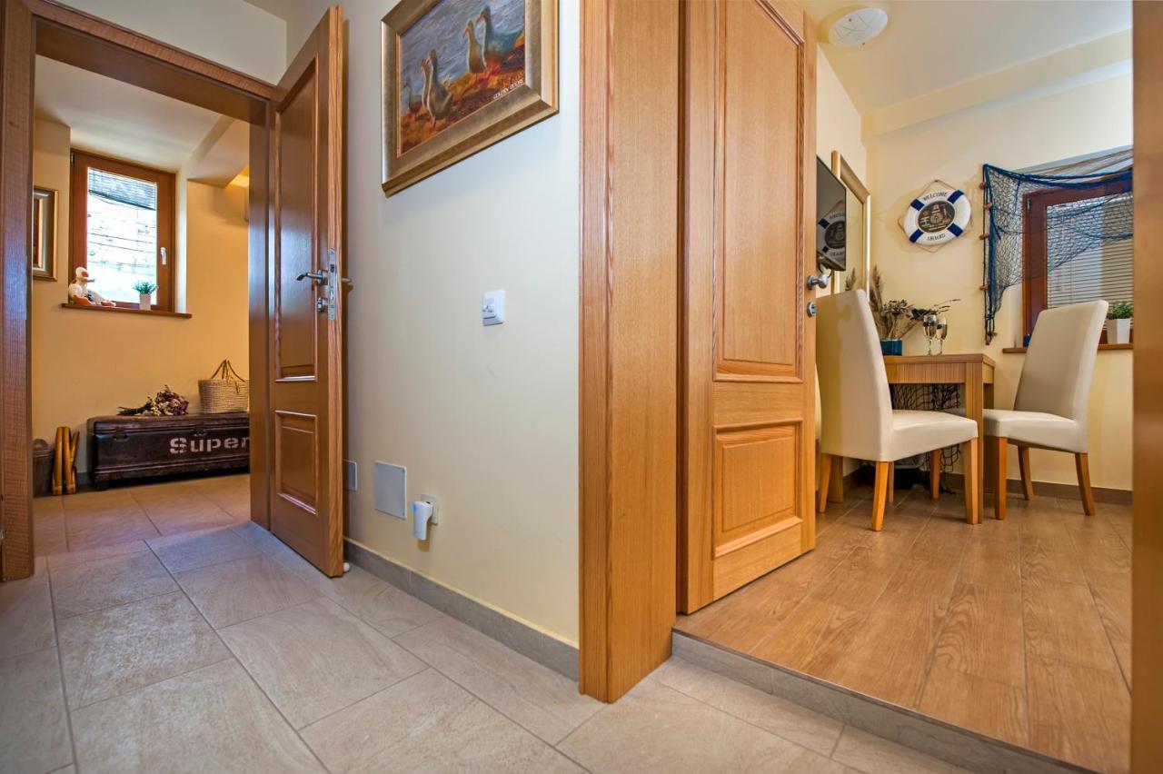 Guest House Golden Goose Rovinj Exterior photo