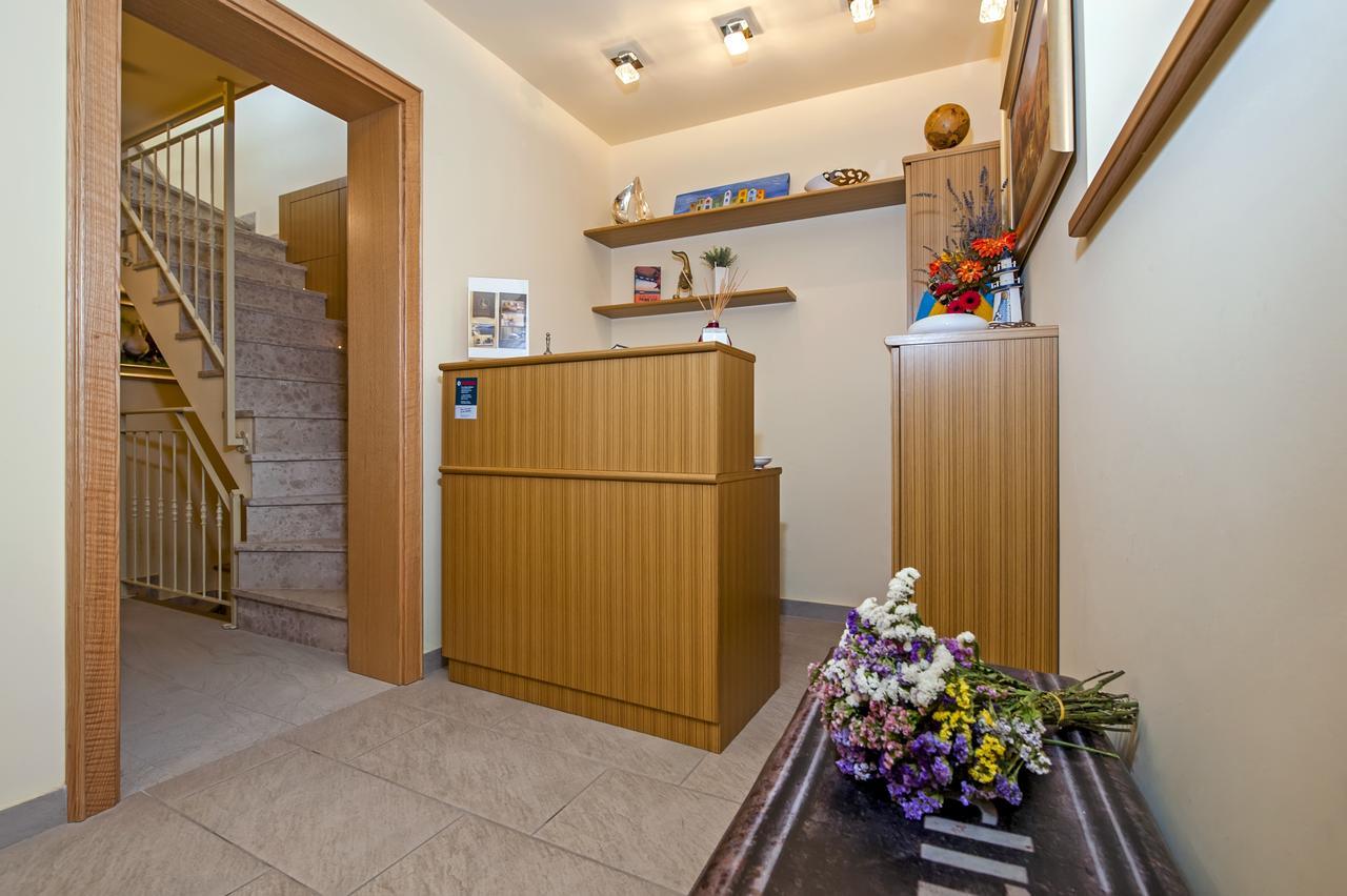 Guest House Golden Goose Rovinj Exterior photo